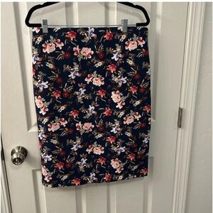 Philosophy floral stretchy pencil skirt